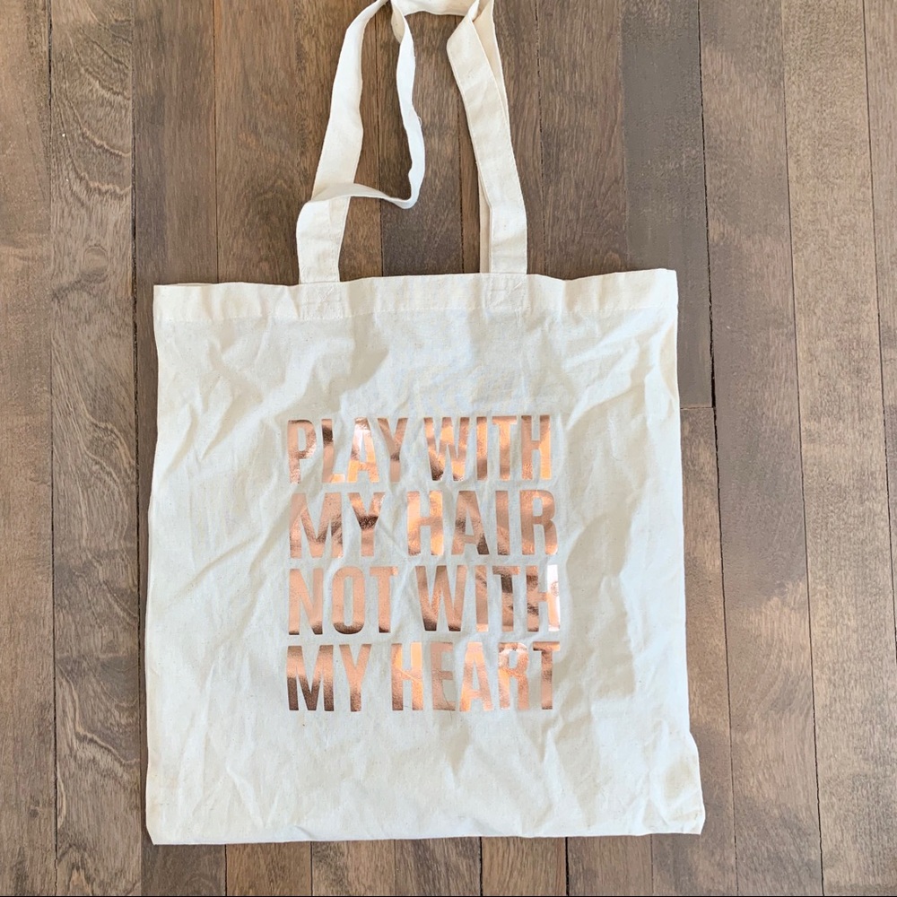 Tote bag